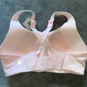 Lululemon strawberry milkshake air support bra 38D